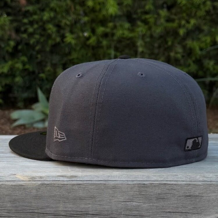 New Era LA Graphite/Black Metallic Back to Back WS Champs Rings