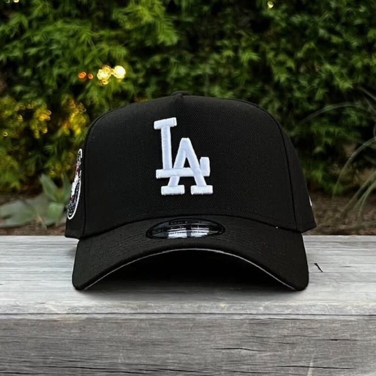 New Era LA Black White Back to Back World Series Champs Circle 940 a-frame
