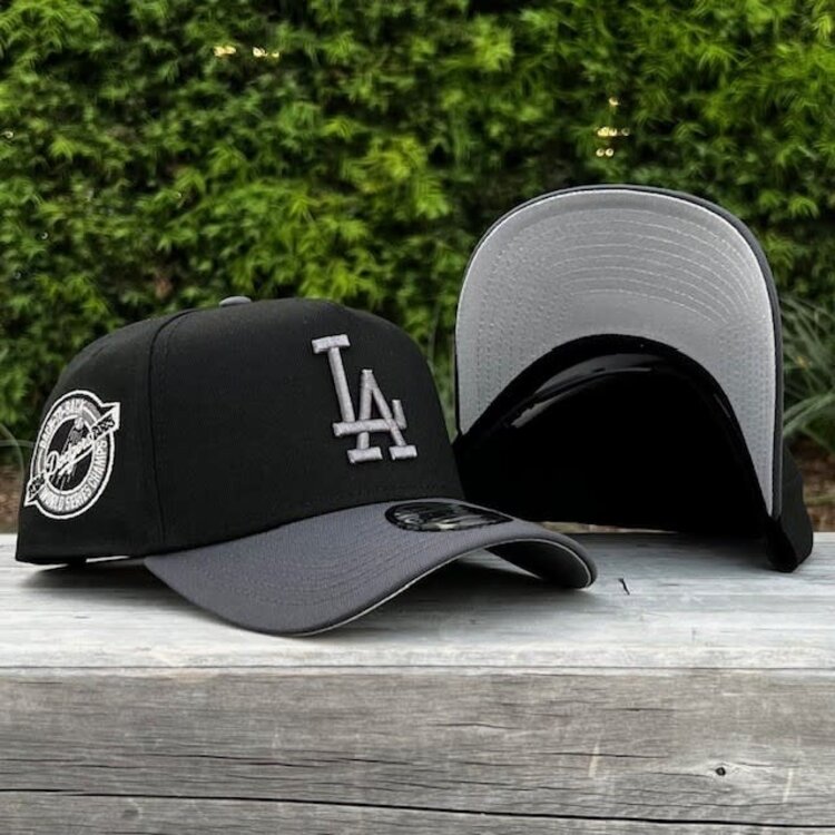New Era LA Black/Graphite Back to Back World Series Champs Circle 940 a-frame