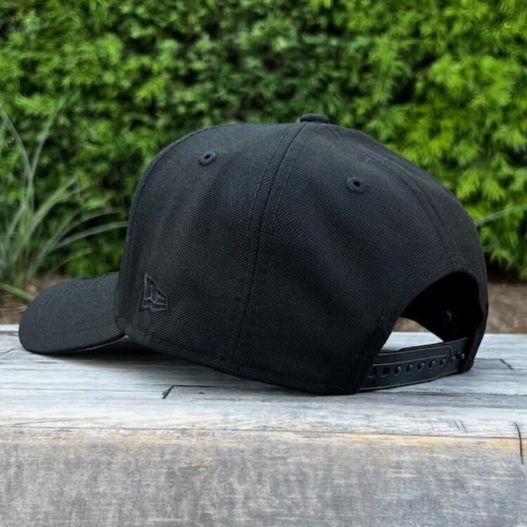 New Era LA Heart Black White 940 A-Frame