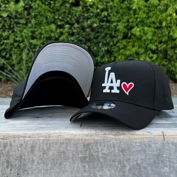 New Era LA Heart Black White 940 A-Frame
