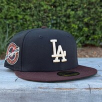 New Era LA Black/Dark Brown Ivory Back to Back WS Champs Circle