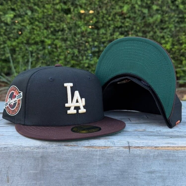 New Era LA Black/Dark Brown Ivory Back to Back WS Champs Circle