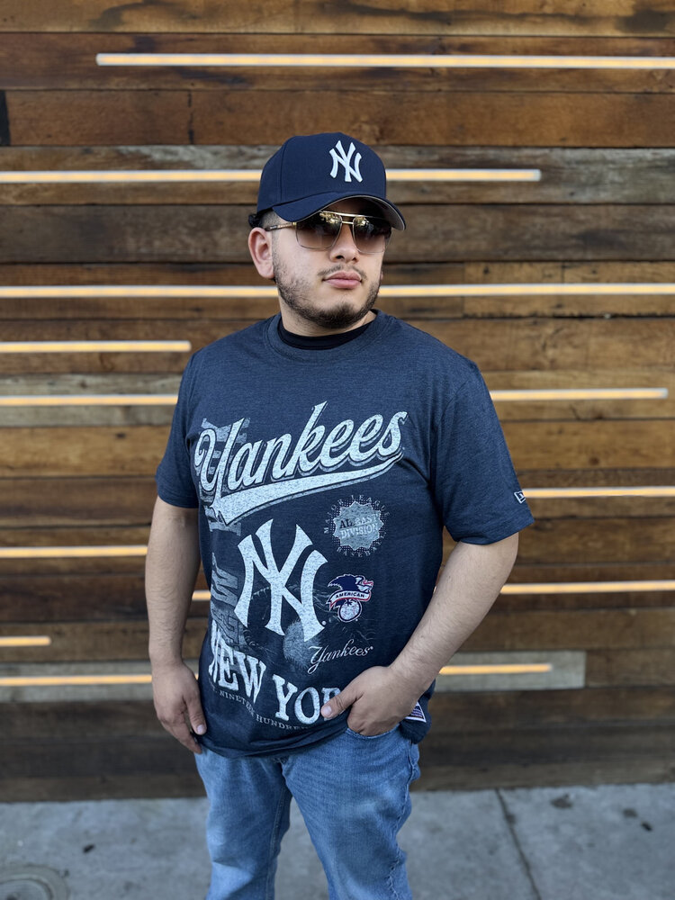 New Era NY Yankees NE Men's Navy Distressed Bi-blend NL East Est Tee
