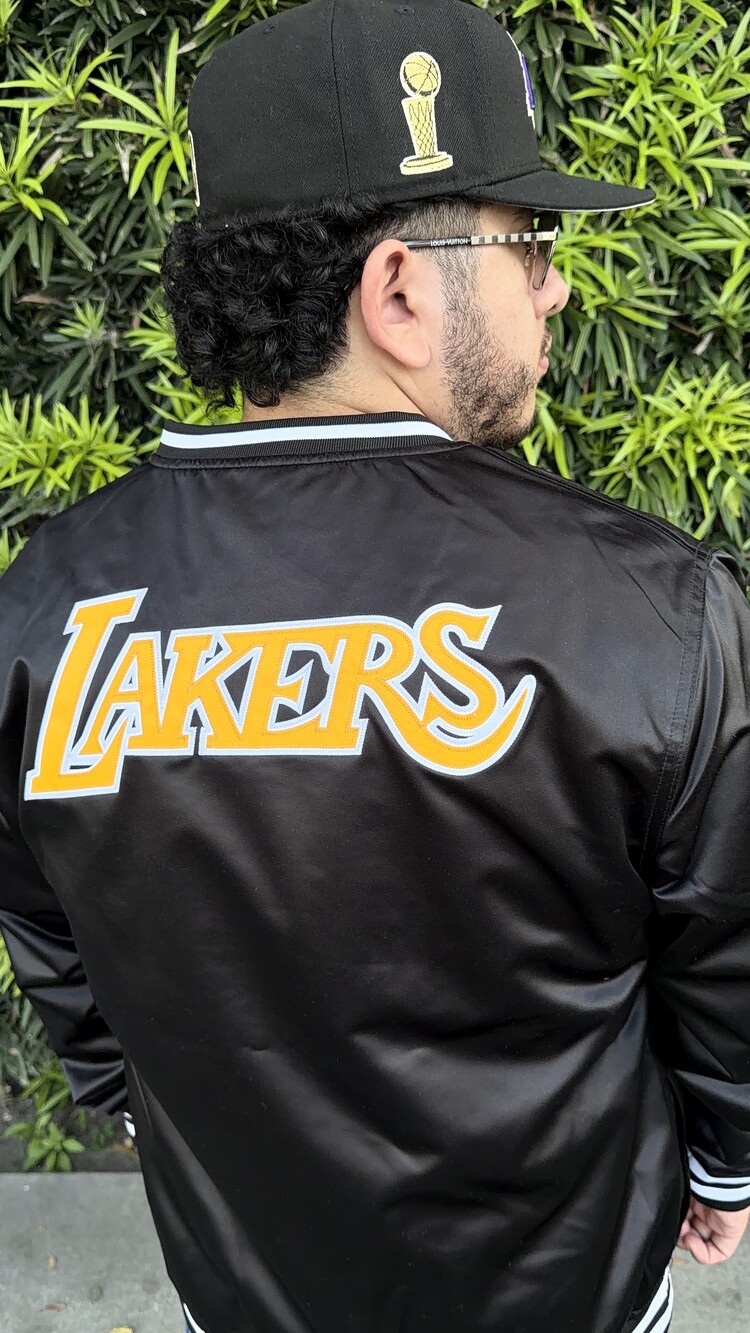 Mitchell and Ness LA Lakers Men's Mitchell & Ness Black Satin Pullover