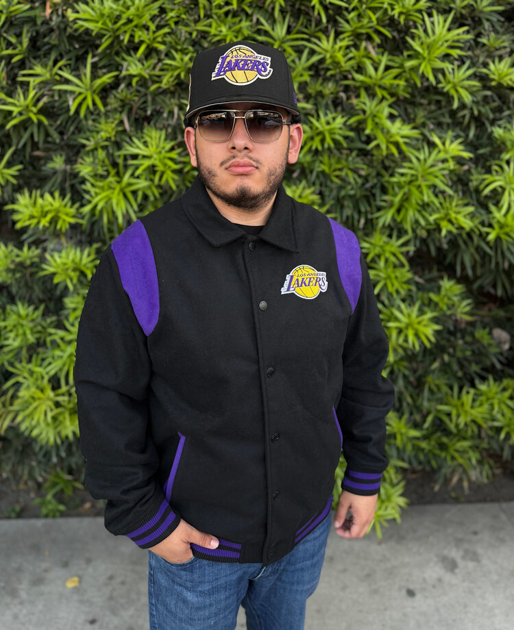New Era LA Lakers NE Mens Snap Front Jacket Black/Purple