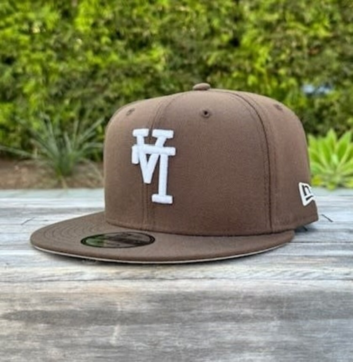 LA Upside Down Brown 950 Snapback - The Locker Room of Downey