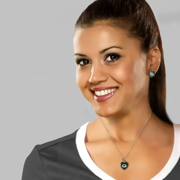 Wincraft NFL Green Bay Packers Necklace w/3D Heart