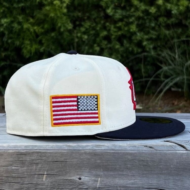 New Era USA WBC 2026 Ivory/Navy Gray UV