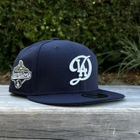 New Era LA City Connect Midnight Navy WS Champs Script Trophy
