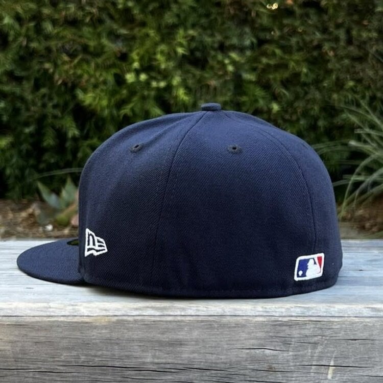 New Era LA City Connect Midnight Navy WS Champs Script Trophy
