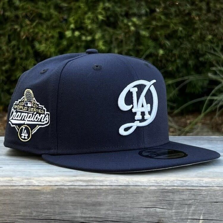 New Era LA City Connect Midnight Navy WS Champs Script Trophy 950 Snapback