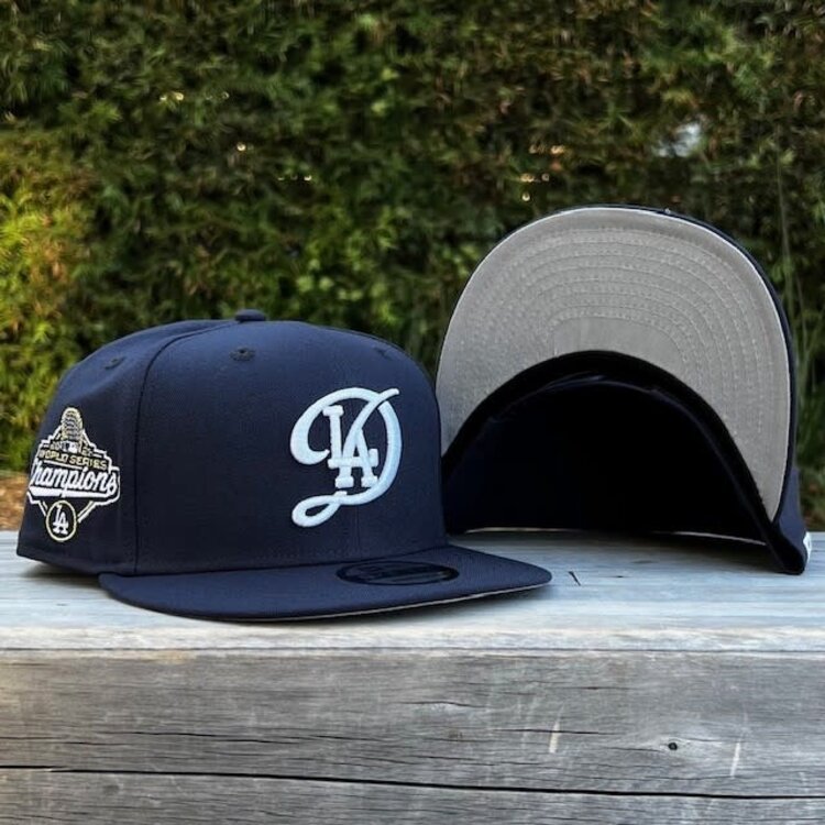 New Era LA City Connect Midnight Navy WS Champs Script Trophy 950 Snapback