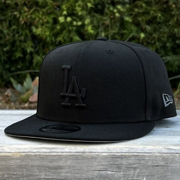 New Era LA Dodgers Black Black 2025 WS Champs Side Patch 950 Snapback