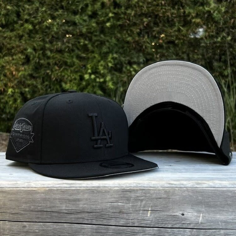 New Era LA Dodgers Black Black 2025 WS Champs Side Patch 950 Snapback