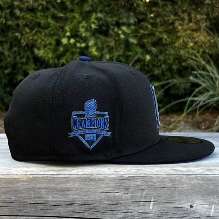 New Era LA Dodgers Black Metallic 2025 WS Champs Trophy 950 Snapback