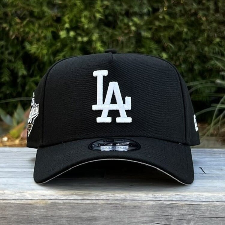 New Era LA Dodgers Black White 2025 World Series SP 940 a-frame