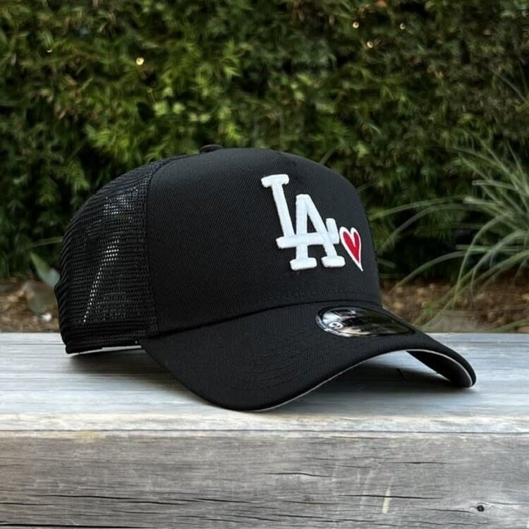 New Era LA Dodgers Heart Black Trucker Mesh 940 A-Frame