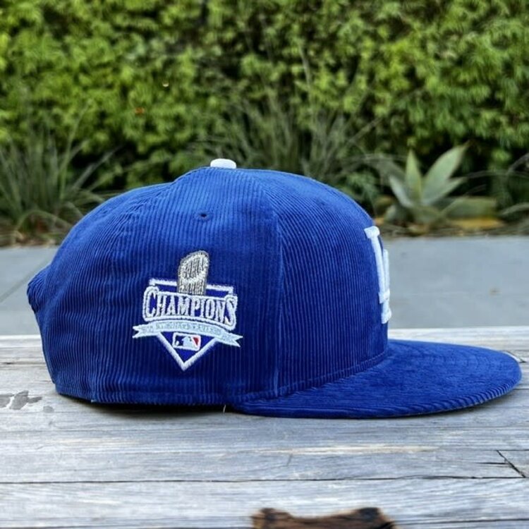 New Era LA Dodgers Royal Corduroy 2025 WS Champs Trophy 950 Snapback