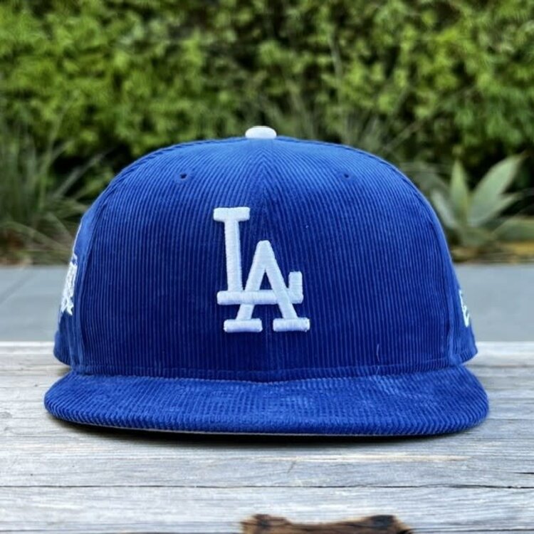 New Era LA Dodgers Royal Corduroy 2025 WS Champs Trophy 950 Snapback