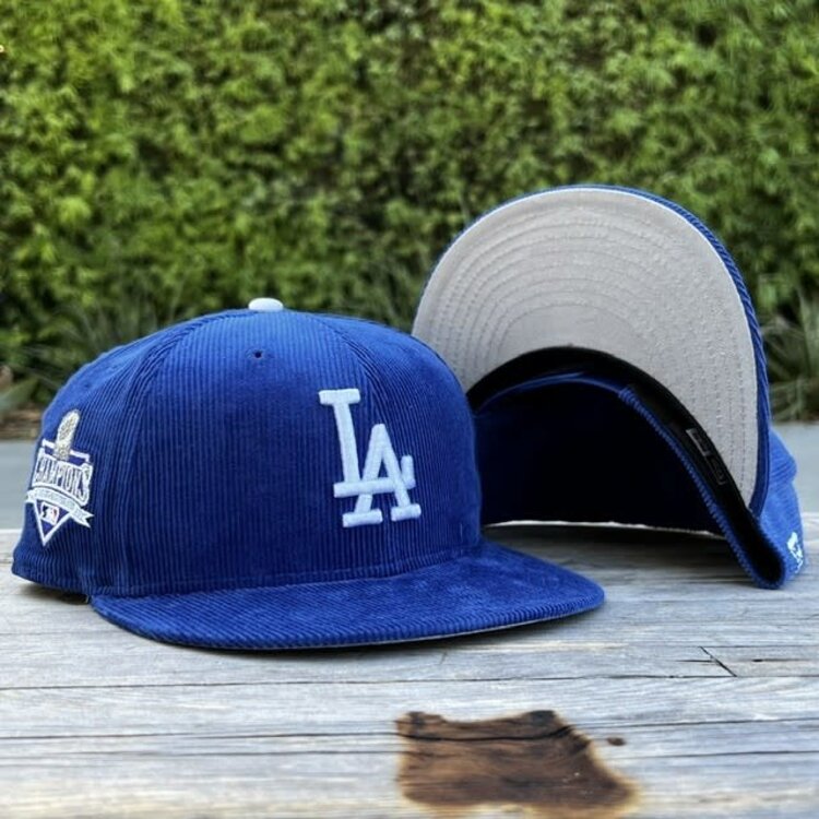 New Era LA Dodgers Royal Corduroy 2025 WS Champs Trophy 950 Snapback