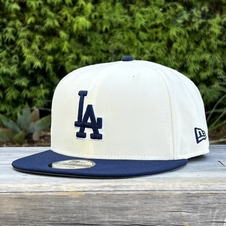 New Era LA Dodgers Ivory/Navy 2025 WS Champs Trophy 950 Snapback