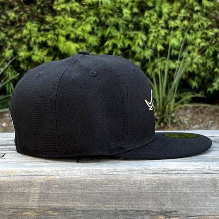 New Era Pericos de Puebla Black Metallic Gold