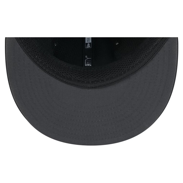 New Era Carolina Panthers Black 2026 Sideline 950 Snapback
