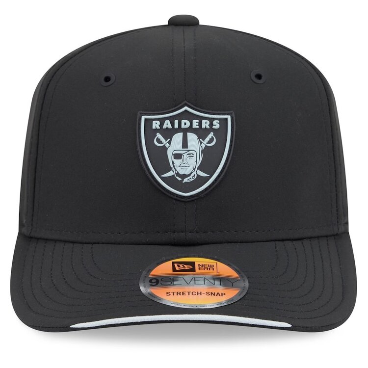New Era Raiders Black 2026 Sideline 970 Stretch Snap Adjustable