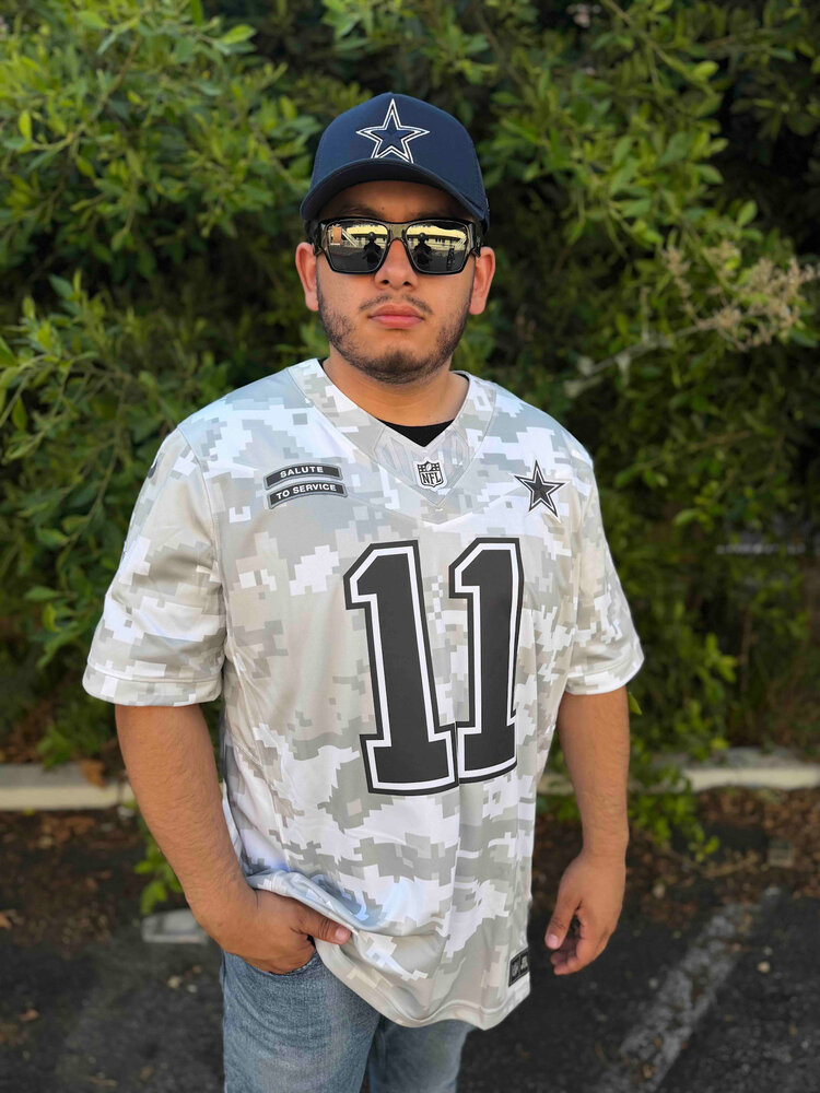 Nike Dallas Cowboys Nike  Men's 2024 Salute To Service Parsons #11 Jersey