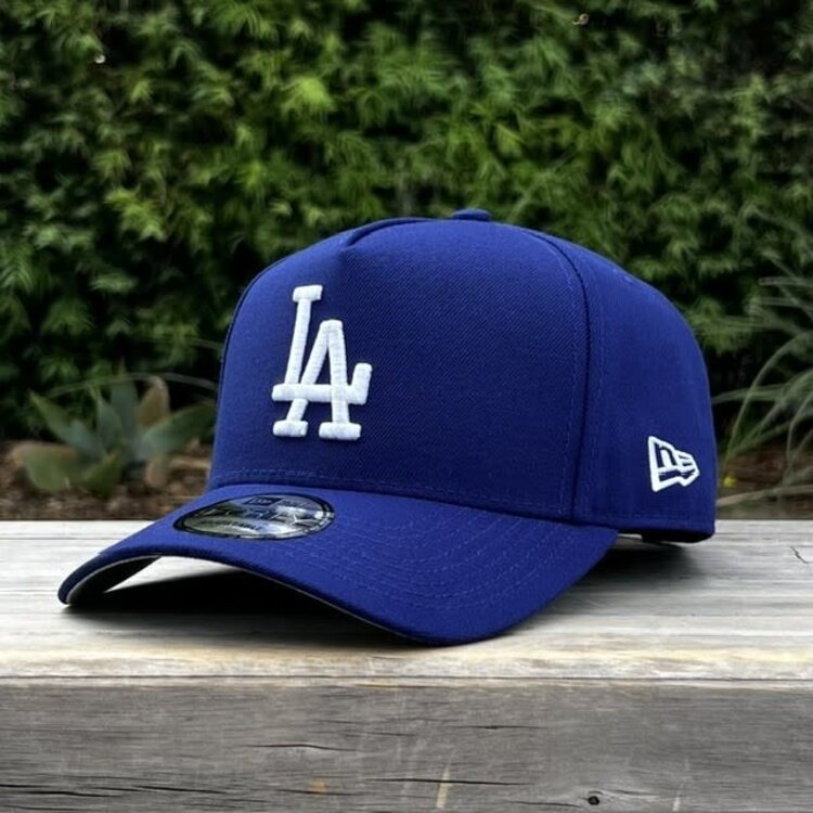 New Era LA Dodgers Royal El Salvador Flag Side Patch 940 a-frame