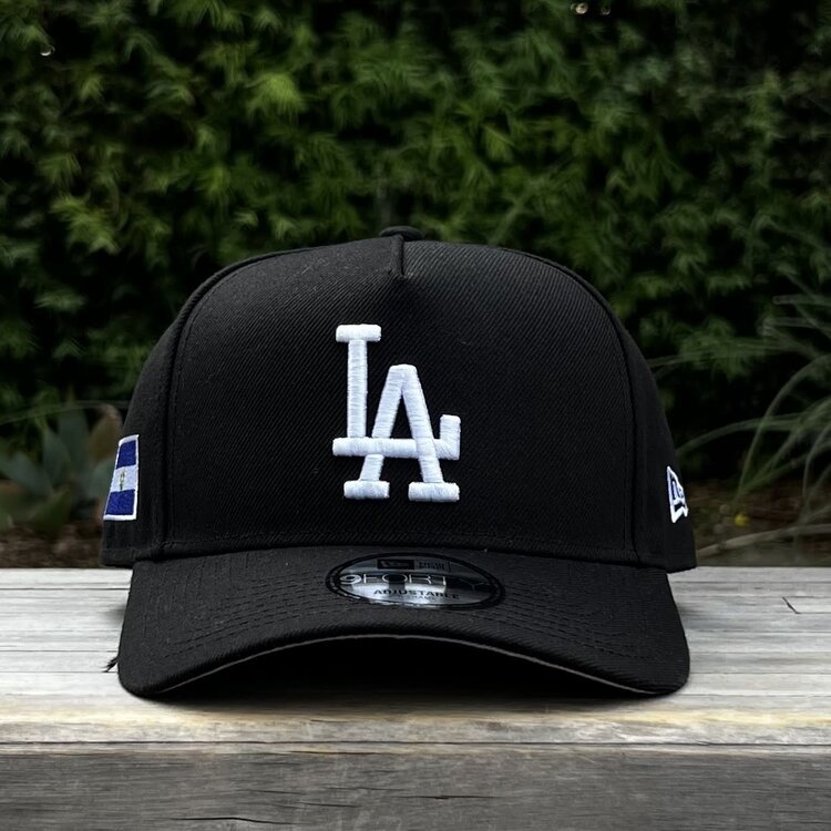 New Era LA Dodgers Black White El Salvador Flag Side Patch 940 a-frame