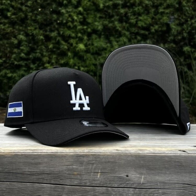 New Era LA Dodgers Black White El Salvador Flag Side Patch 940 a-frame