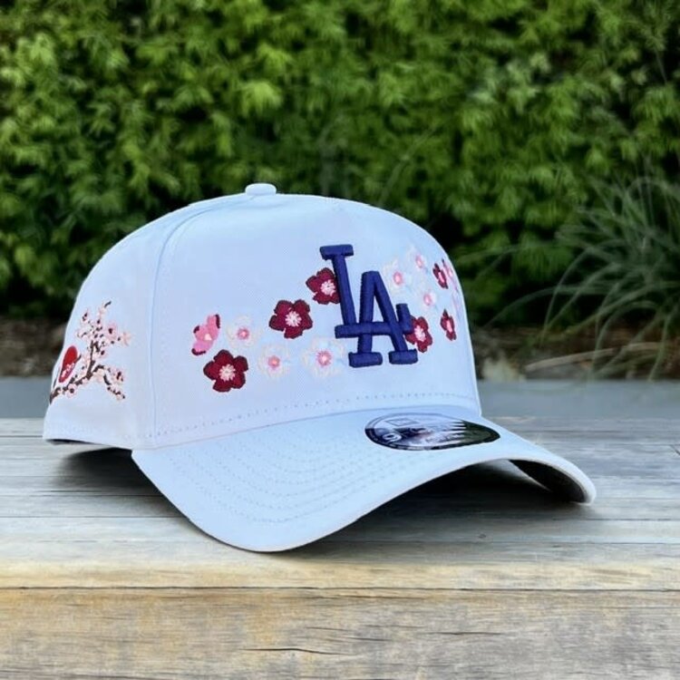 New Era LA Dodgers White Cherry Blossoms Logo & SP 940 a-frame
