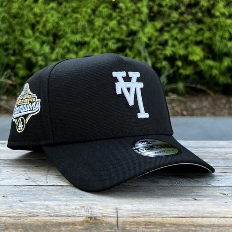New Era LA Upside Down Black White WS Champs Script Trophy 940 a-frame