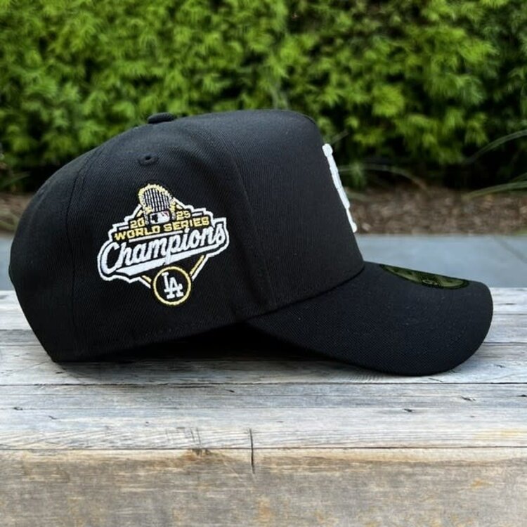 New Era LA Upside Down Black White WS Champs Script Trophy 940 a-frame