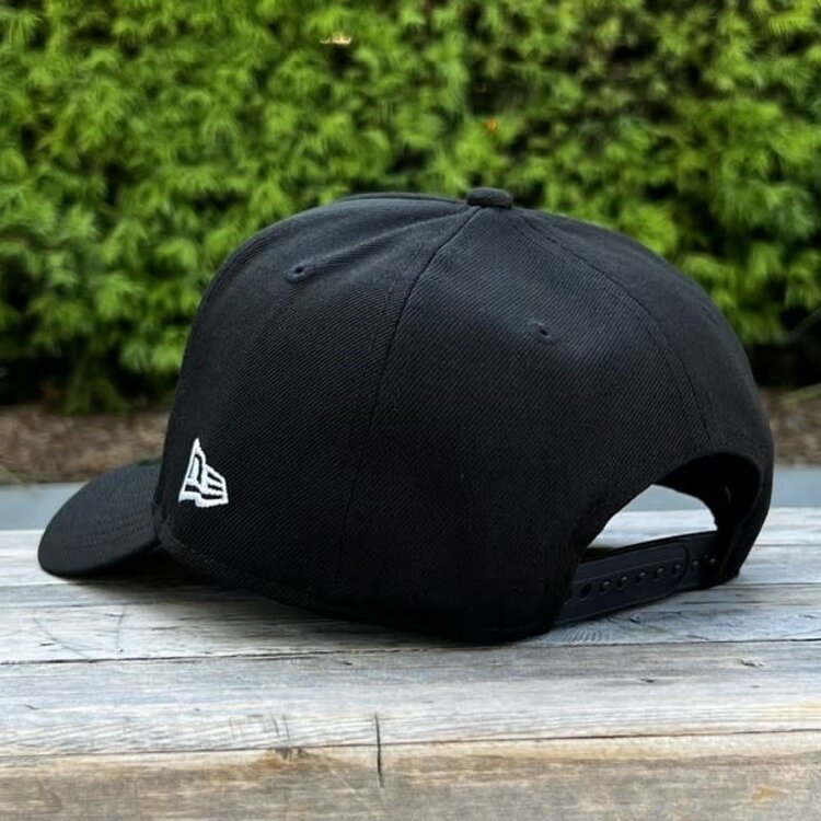 New Era LA Upside Down Black White WS Champs Script Trophy 940 a-frame