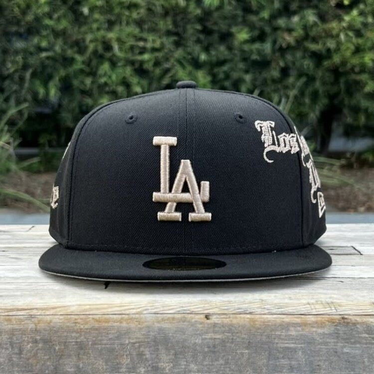 New Era LA Dodgers Gothic Bleeding Blue Fitted