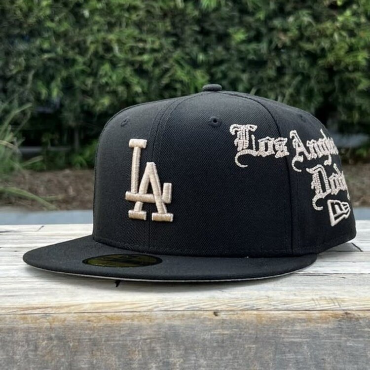 New Era LA Dodgers Gothic Bleeding Blue Fitted