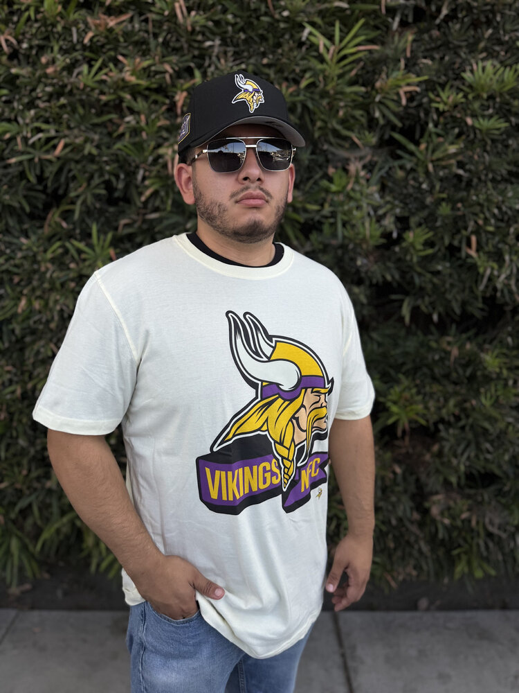 New Era Vikings NE 22 Chrome Sideline Tee