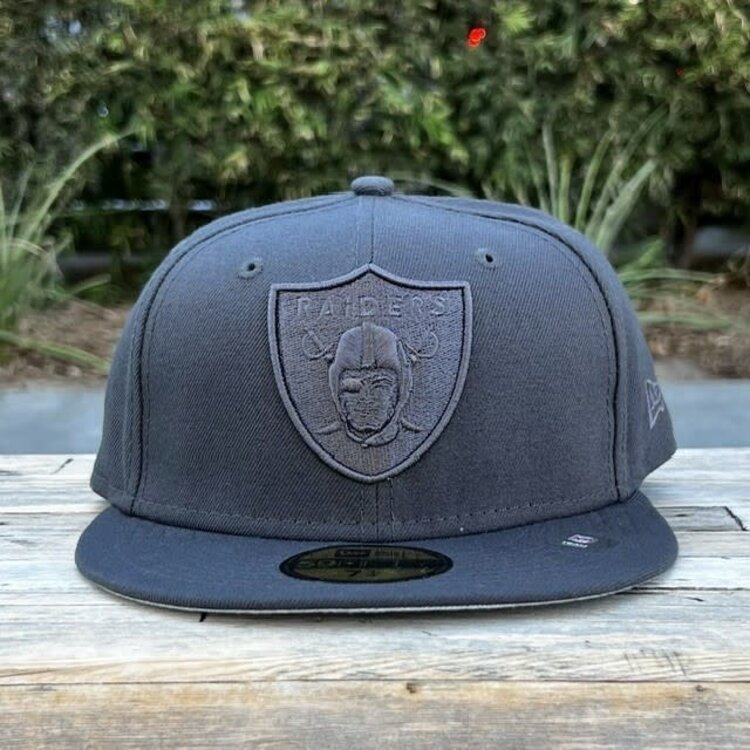 New Era Raiders Shield Graphite Tonal