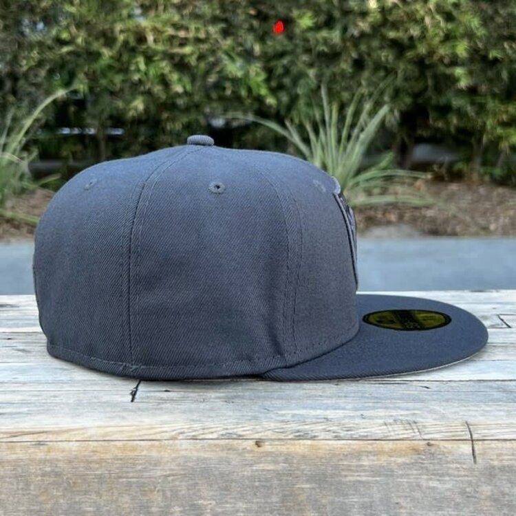 New Era Raiders Shield Graphite Tonal