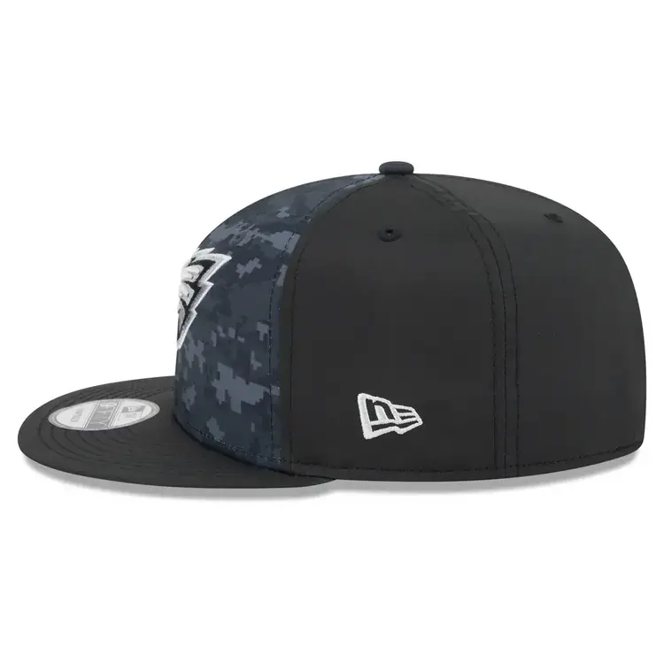 New Era Philadelphia Eagles 2026 Salute to Service Snapback 950