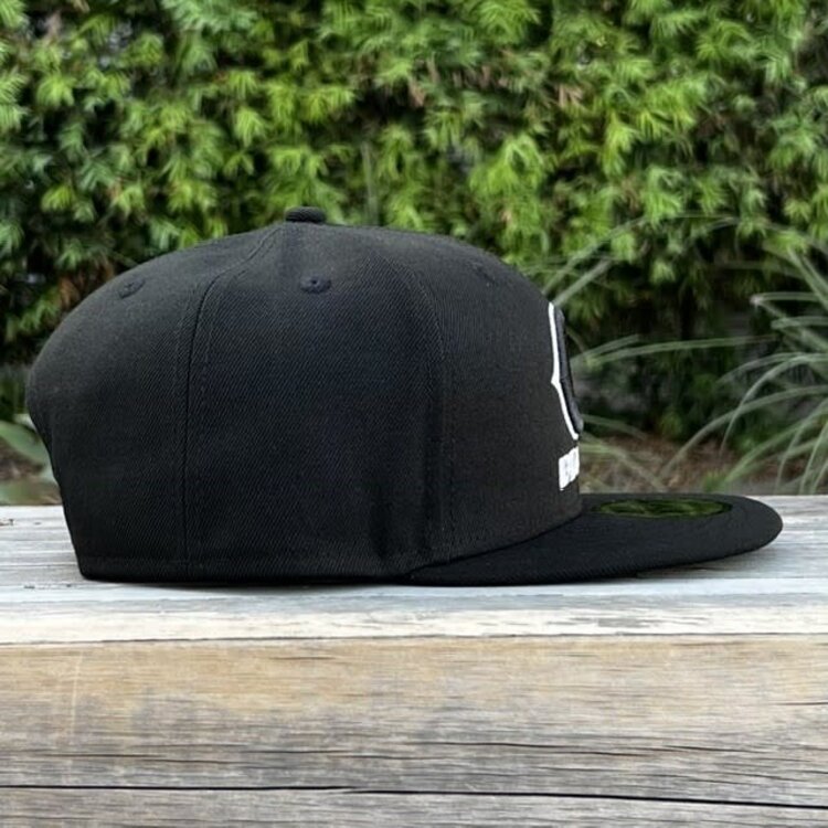 New Era Chicago Bears Black White Snapback 950