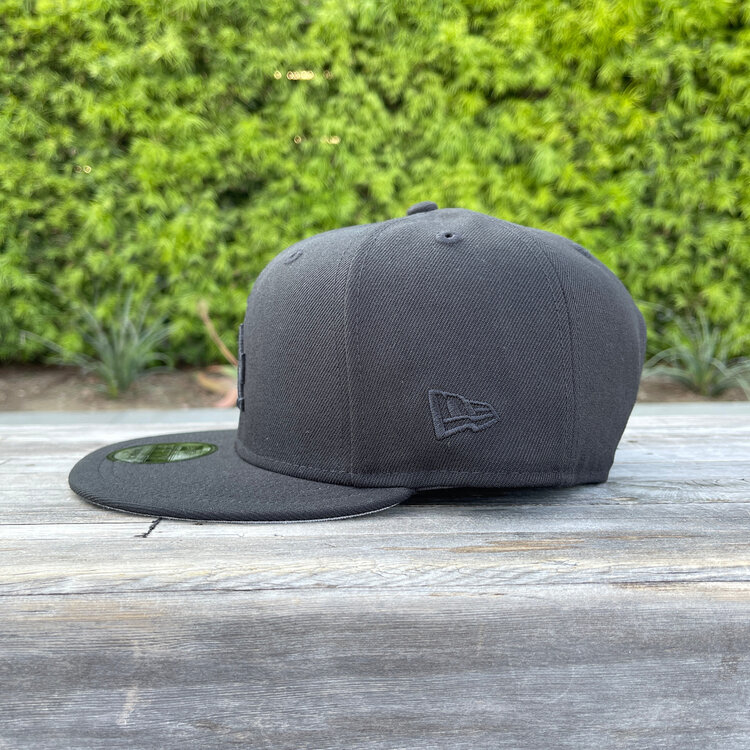 New Era LA Dodgers Black Black 950 Snapback