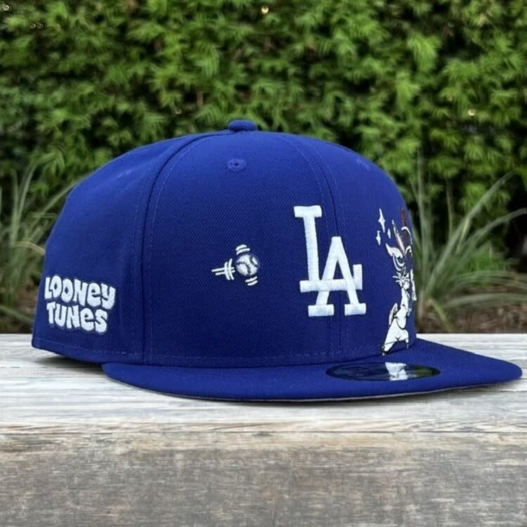 New Era LA Dodgers x Looney Tunes Bugs Bunny Royal 950 Snapback