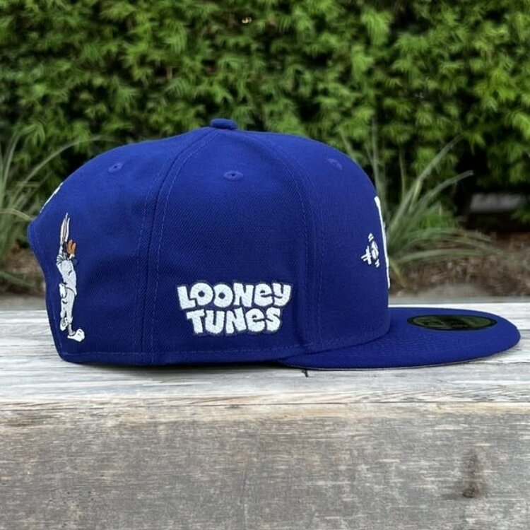 New Era LA Dodgers x Looney Tunes Bugs Bunny Royal 950 Snapback