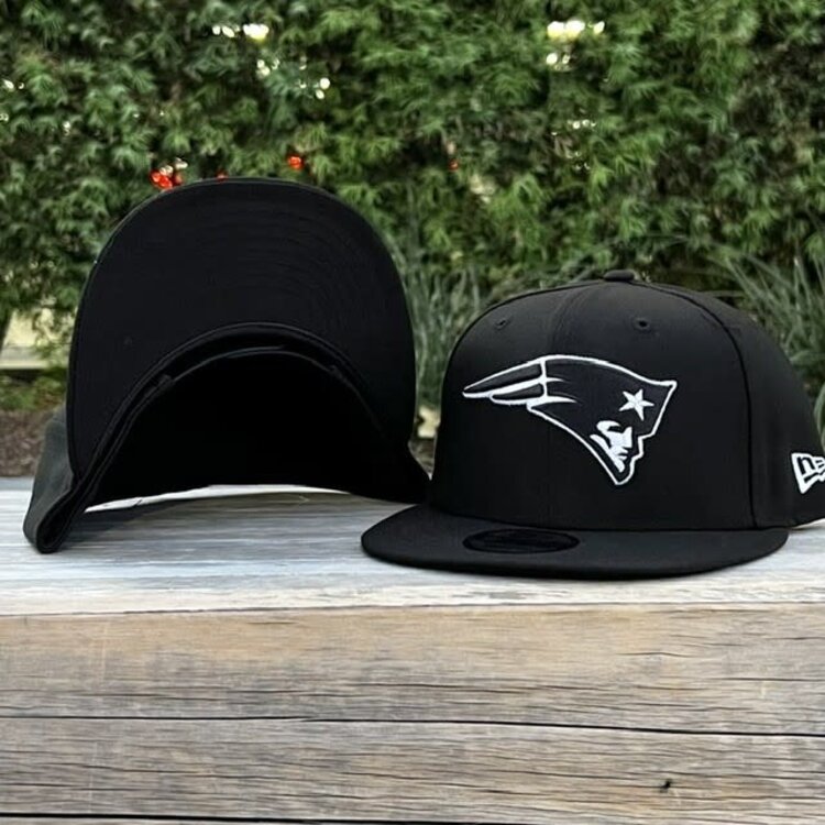 New Era Patriots Black White 950 Snapback