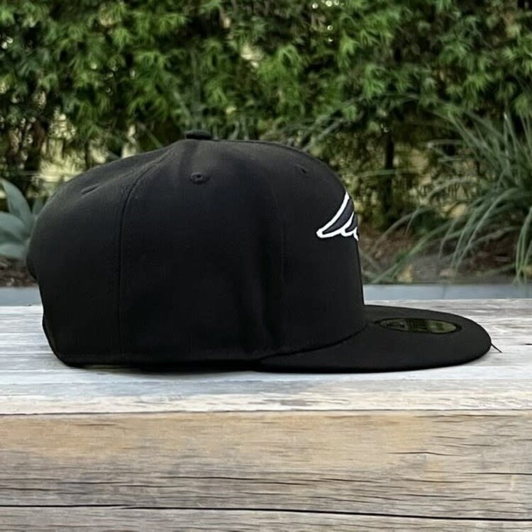 New Era Patriots Black White 950 Snapback