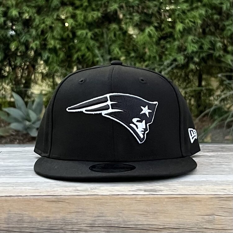 New Era Patriots Black White 950 Snapback